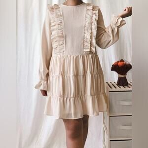 After Market Nude Layered Ruffle Dress Size 8 Cream Tiered Party Lined